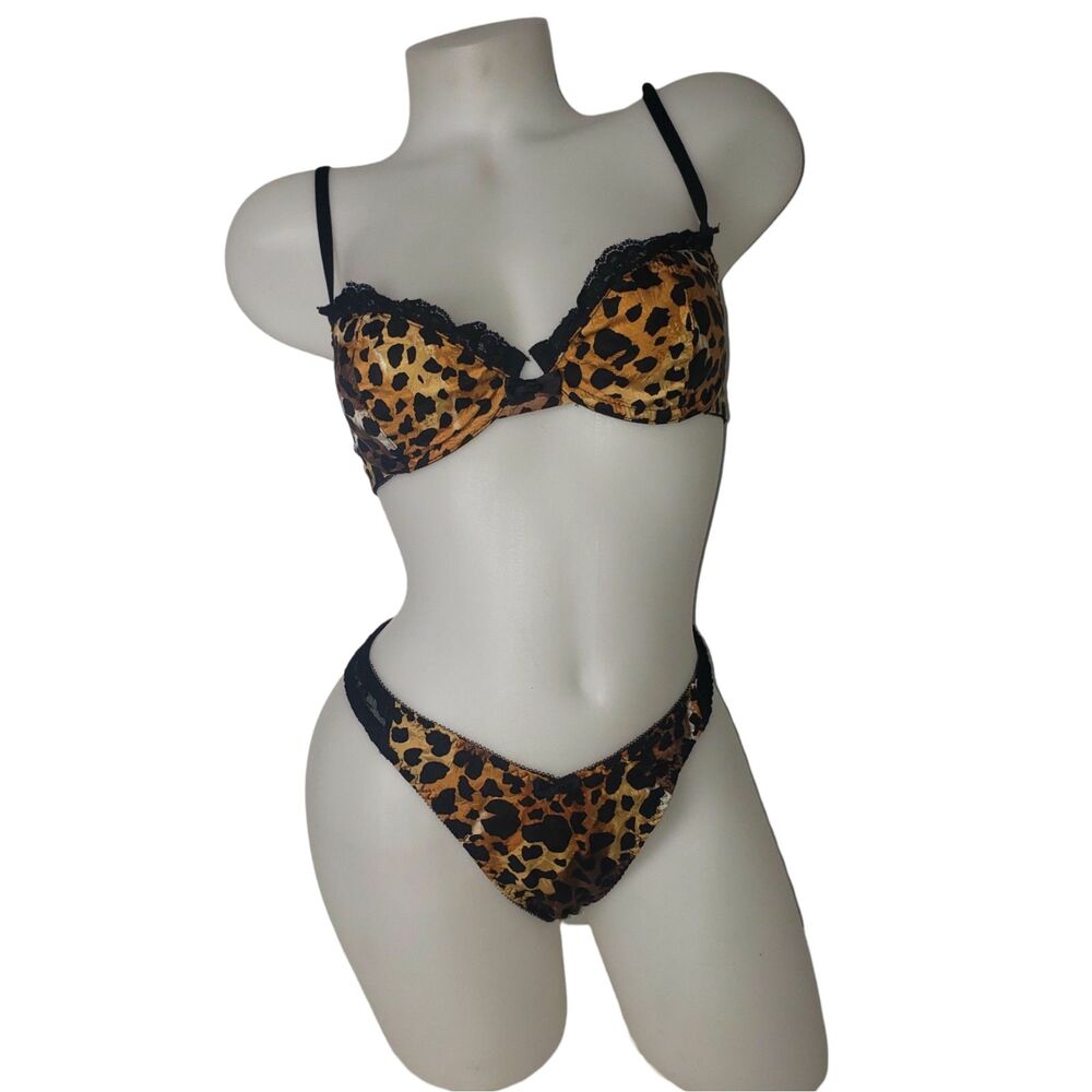 Vintage 90s Adrianna Papell Silk Leopard Underwire Bra and Thong Set Size 34C M - Picture 10 of 10